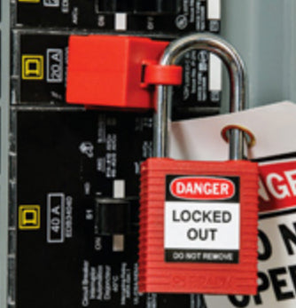 No hole single pole large circuit breaker lockout
