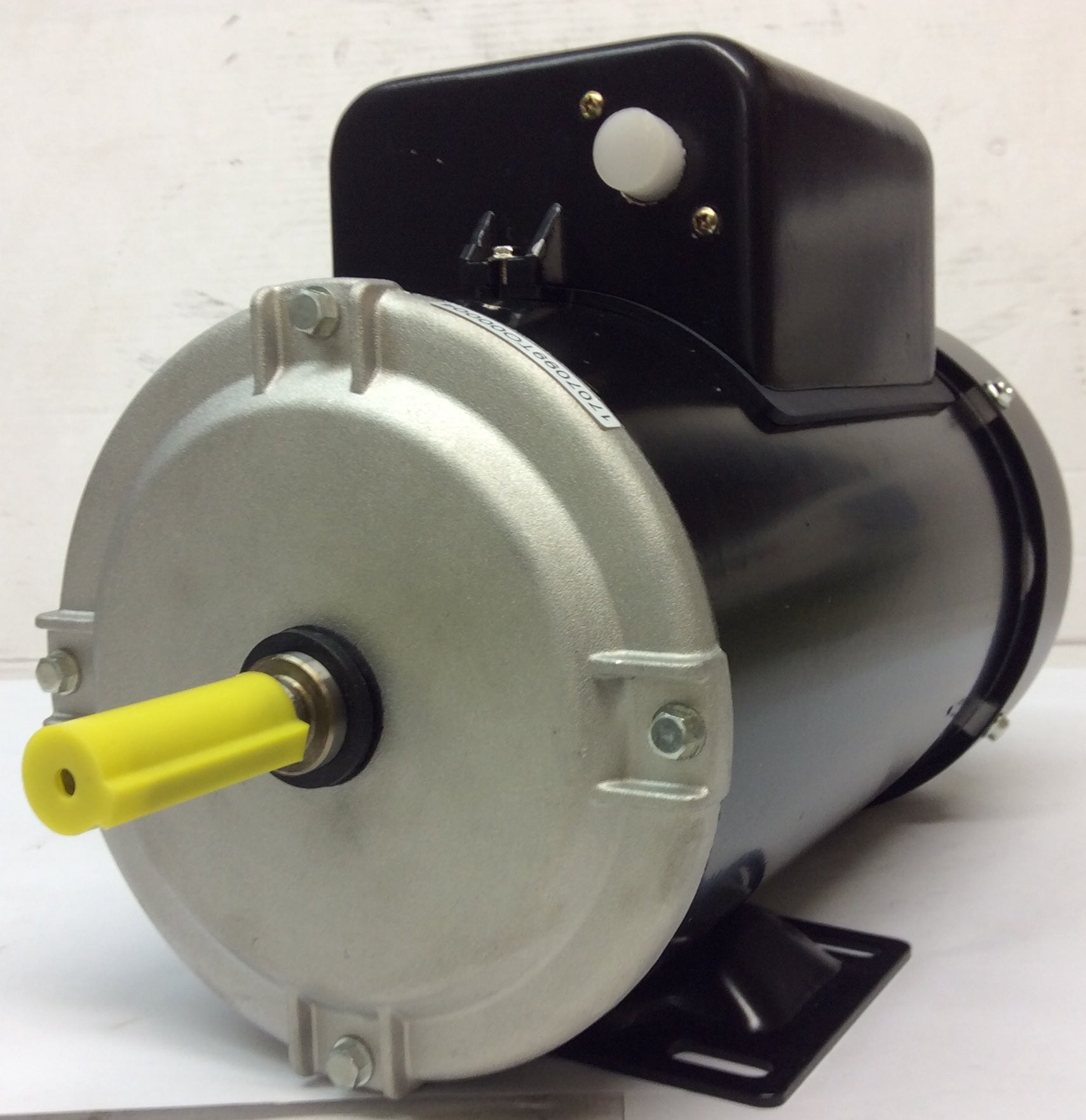 RCG B56 1.1kW 4P TEFC B3 foot mnt CSCR 240V steel 5/8 shaft Motor c/w 1m Lead