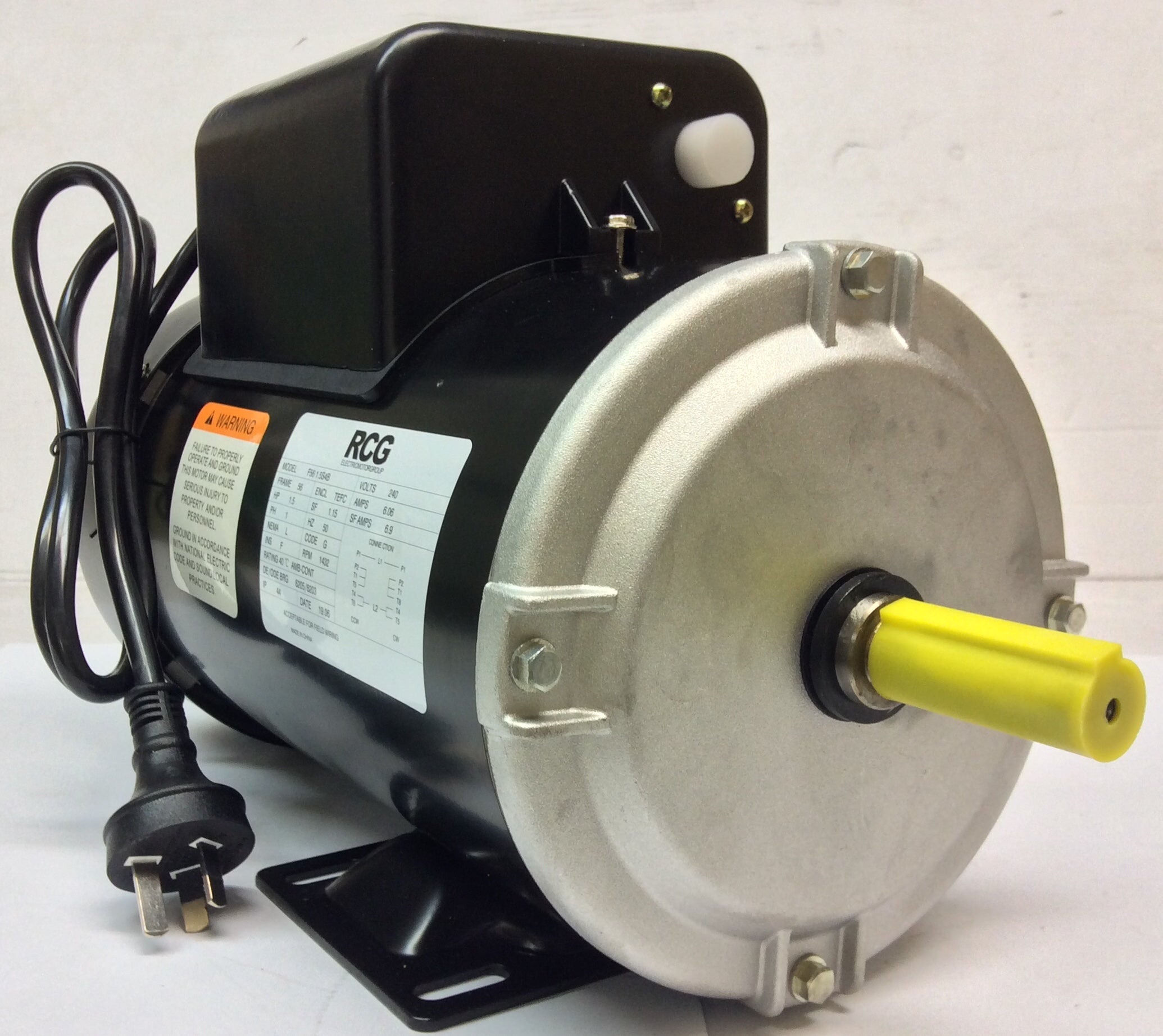 RCG B56 1.1kW 4P TEFC B3 foot mnt CSCR 240V steel 5/8 shaft Motor c/w 1m Lead